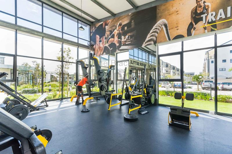 To Let 1 Bedroom Property for Rent in Sandown Western Cape